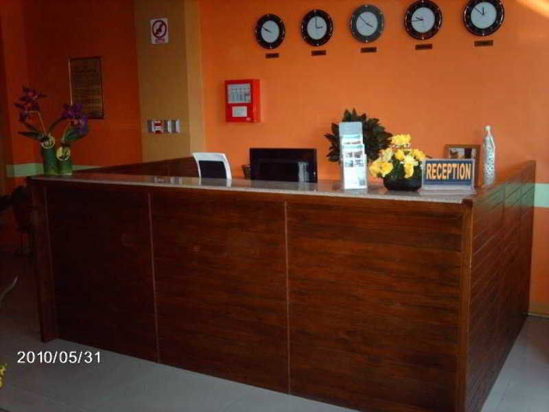 Alu Hotel Davao Stadt Exterior foto