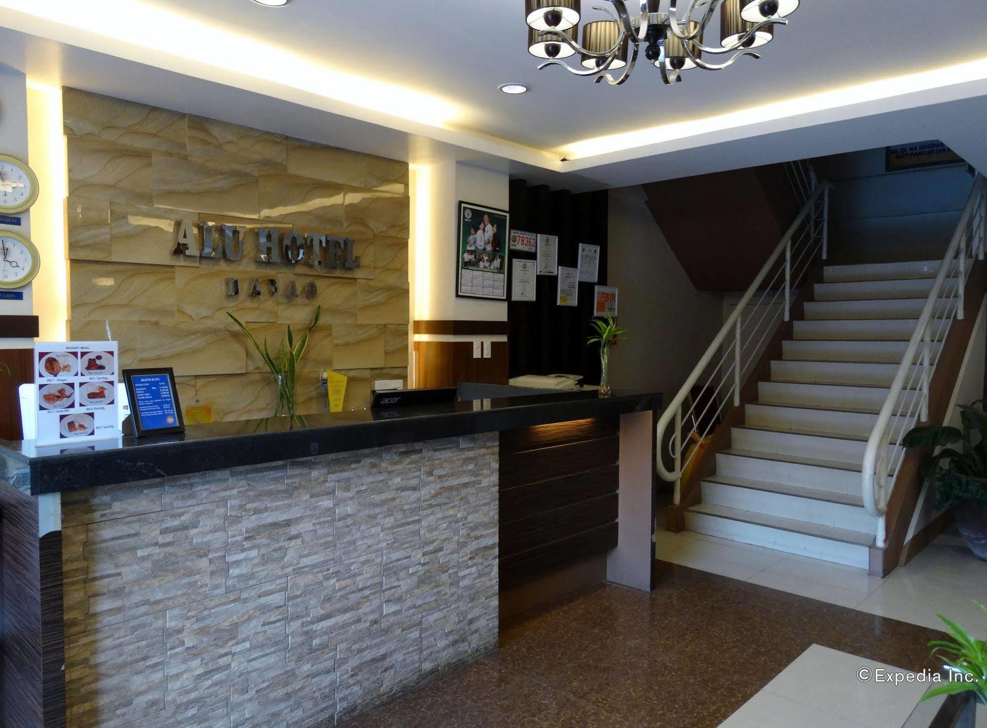 Alu Hotel Davao Stadt Exterior foto